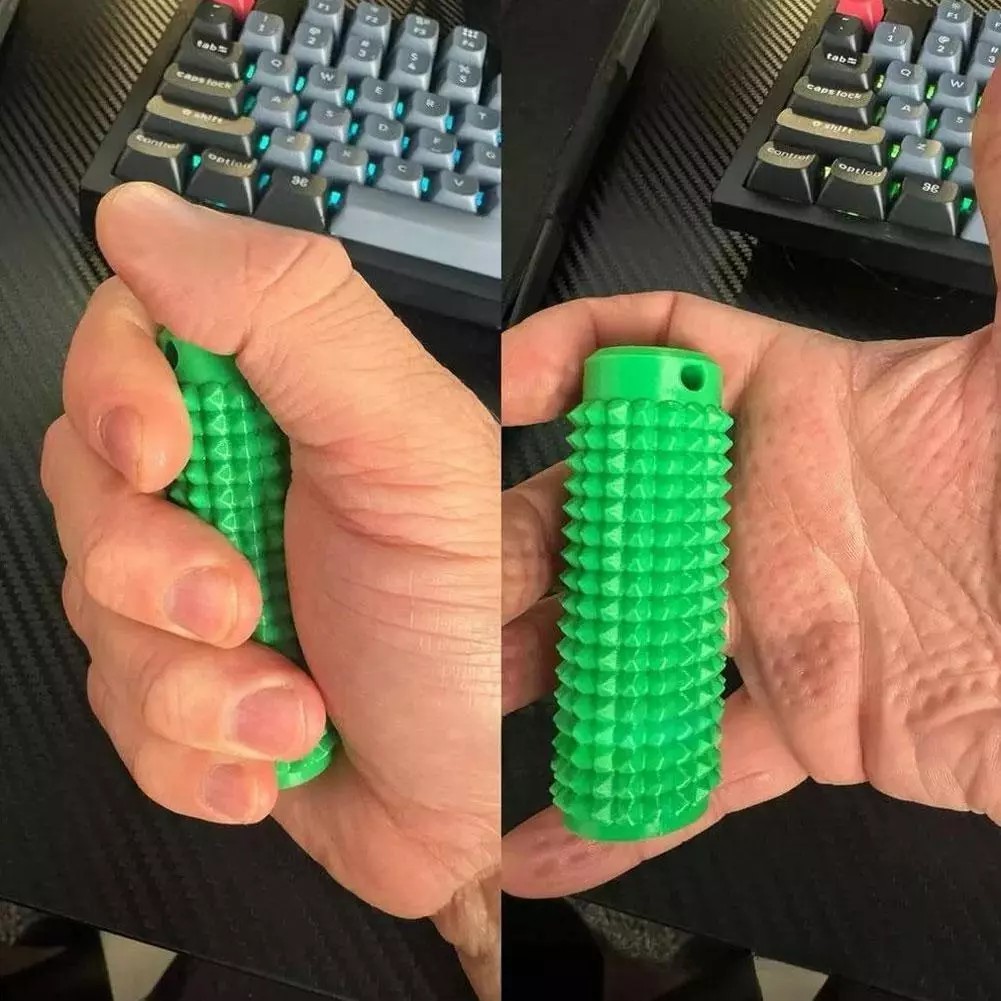 LAST DAY 50% OFF🔥Spiky Grippie Stim Keychain