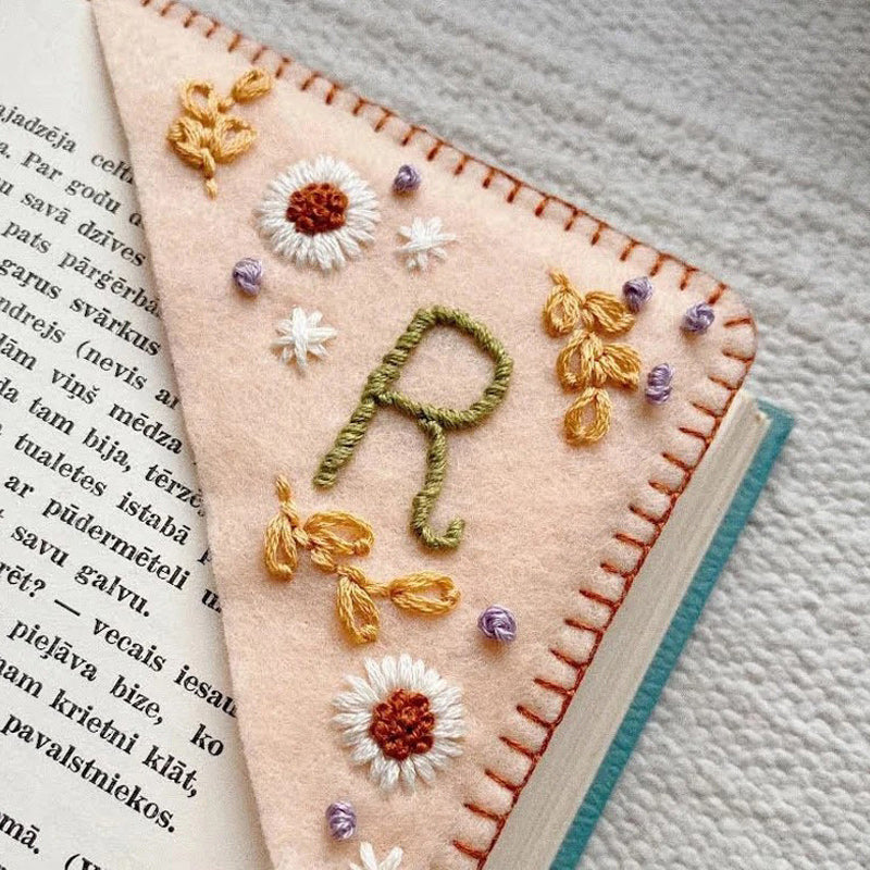 🎁Early Christmas Sale 48% OFF - Personalized hand embroidered corner bookmark(🔥🔥BUY 3 GET 3 FREE)