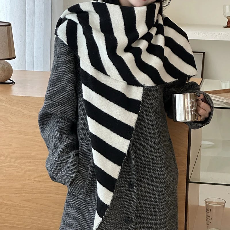 🎁TikTok Last Day Sale - 70% OFF🎉Fashionable Triangle Shawl Scarf
