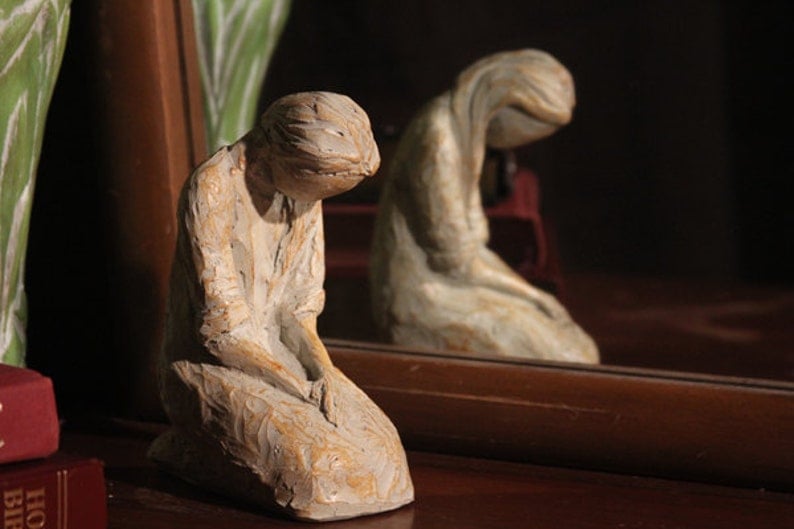 🎁2024 New Year Hot Sale🎁🎄Sweet Hour of Prayer, beautiful hand cast inspirational sculpture of woman praying