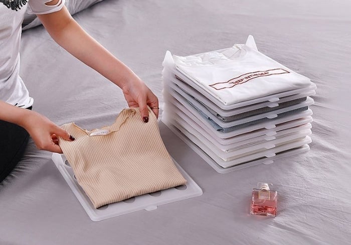 (🎅EARLY CHRISTMAS SALE-49% OFF) Clothes Organizer Tray🎁Buy 4 Free Shipping
