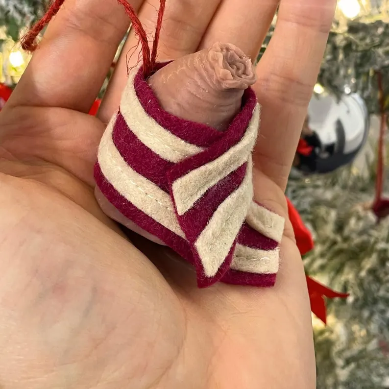 🐷🎄Piggy in a Blanket - Hilarious Christmas Ornament