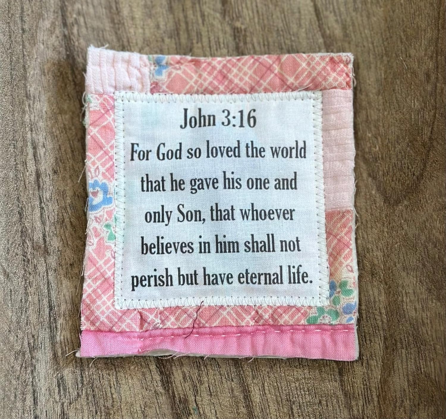 💚Hand-woven Prayer Quilt with Cross Inside - Remembrance Christian Gift (Prayer Quilt🥰)