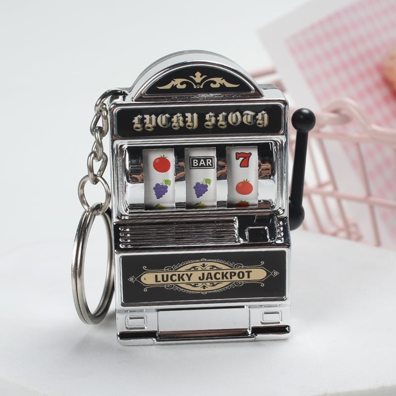 (🎄Early Christmas Sale--49%OFF)🔥🎰Fruit Machine Keychain