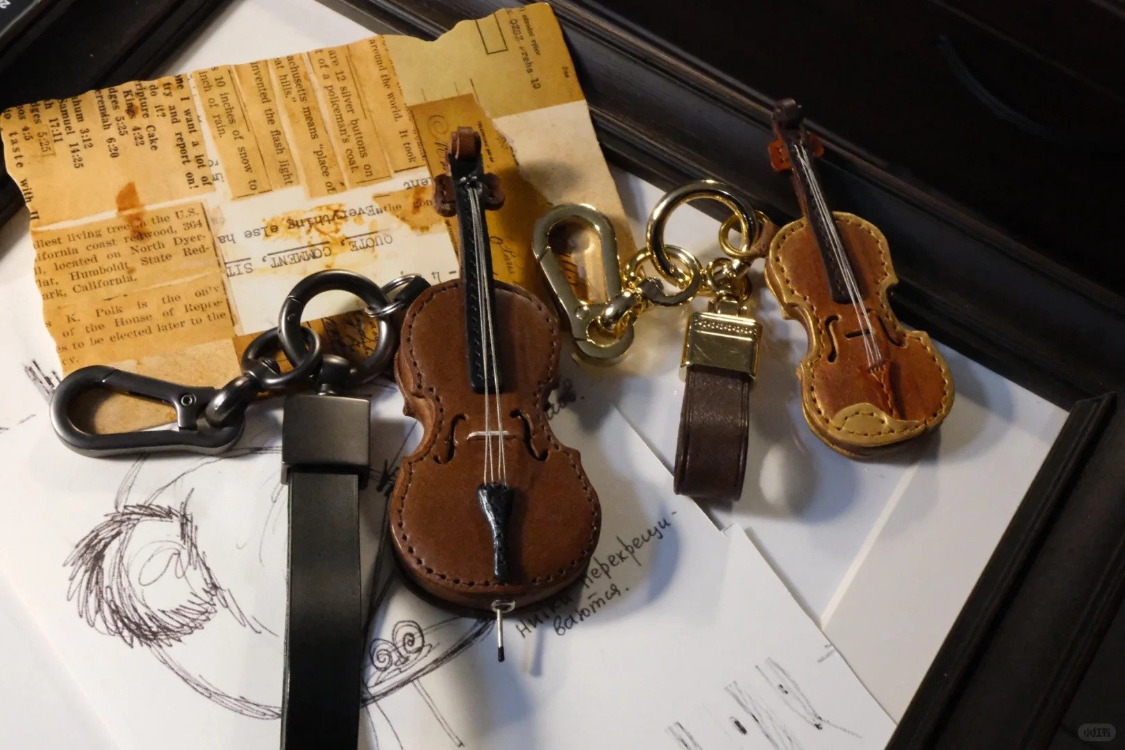 🔥Last Day 70% OFF🎁Crafted Leather Violin & Cello Keychain🎻