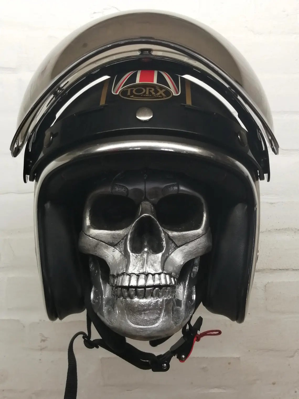 🔥LAST DAY SALE 49% OFF 🏴‍☠️Motorcycle helmet and jacket skull holder🎁BUY 2 FREE SHIPPING