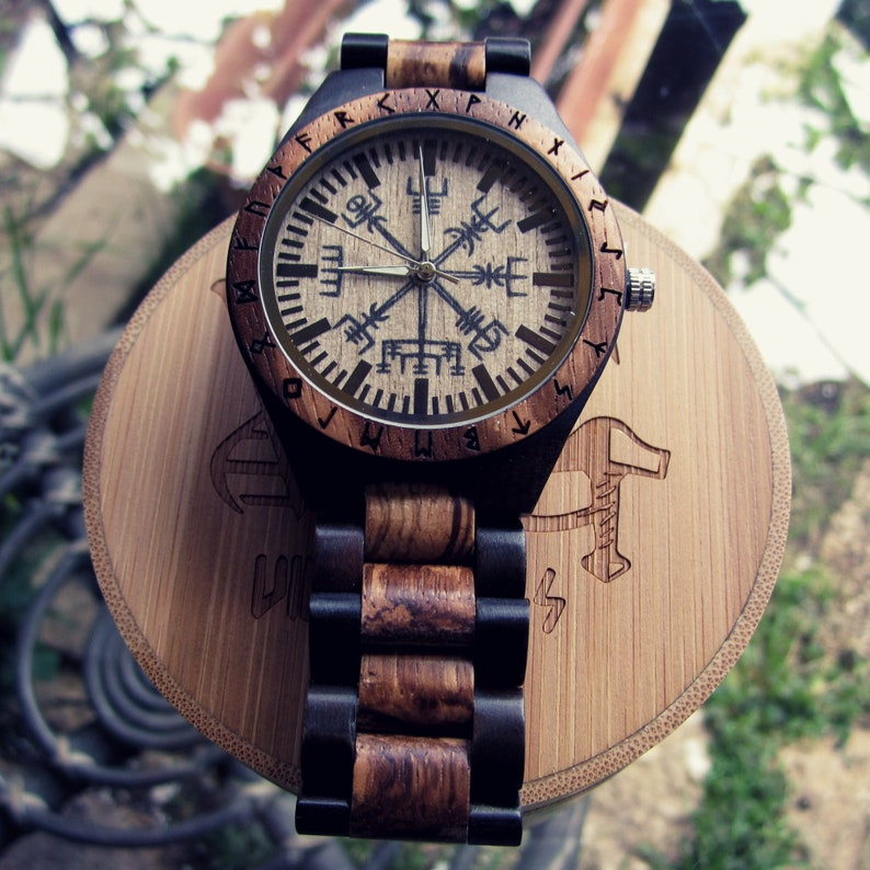 ⌚Wooden Engraved- Viking Compass Vegvisir Watch