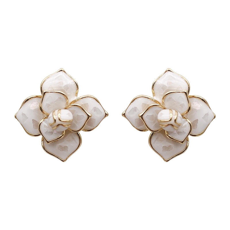 French Style Sweet Girl Simple Exquisite Metal Texture Flower Stud Earring Fashion Women Jewelry Accessories