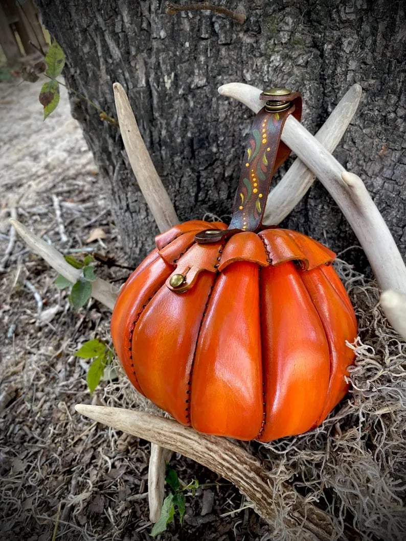 🎁TikTok Last Day Sale - 70% OFF🎃 Pumpkin Leather Foraging Pouch