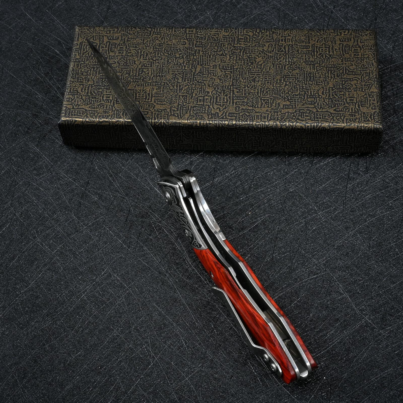 🌌 VG10 Damascus Steel Folding Knife