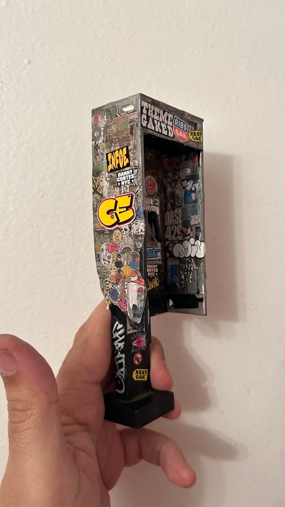 Miniature American Payphone in 1:12 Scale For Action Figure Displays / Toy Photography