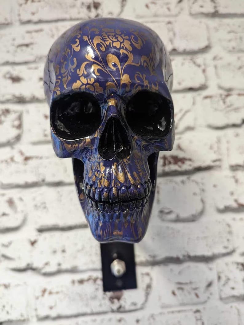 🔥LAST DAY SALE 49% OFF 🏴‍☠️Motorcycle helmet and jacket skull holder🔥BUY 2 FREE SHIPPING