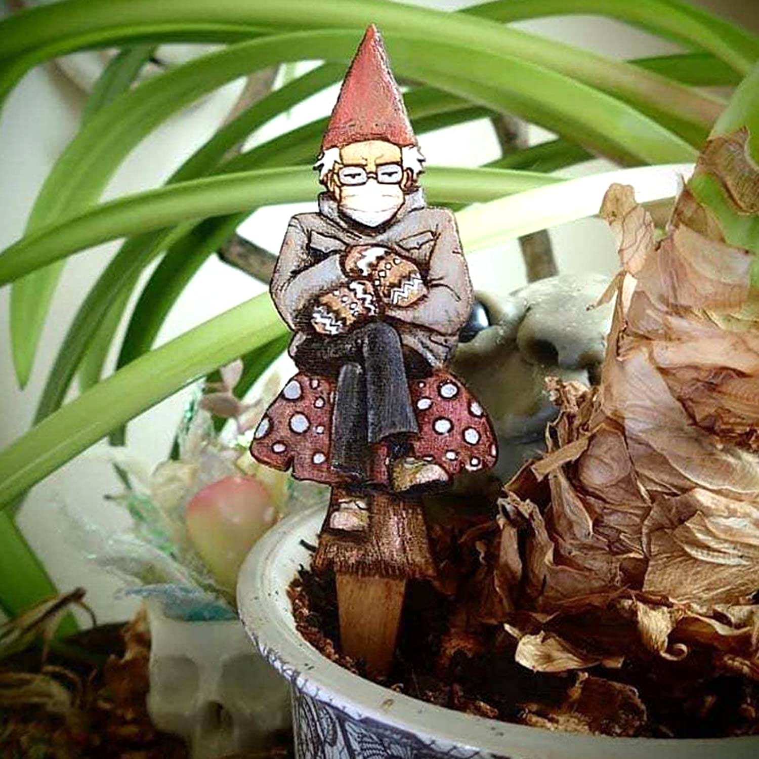 Bern in a fern - Grumpy Bernie Garden Gnome Plant Stake（BUY 2 GET 1 FREE & FREE SHIPPING）