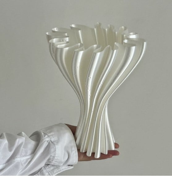 Line art flower vase 3D print white modern ornaments