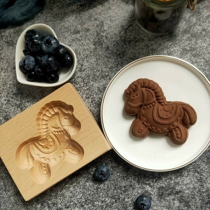 (🌲Early Christmas Sale - 49% OFF) 🍪Carved Wooden Pryanik Gingerbread Cookie Mold