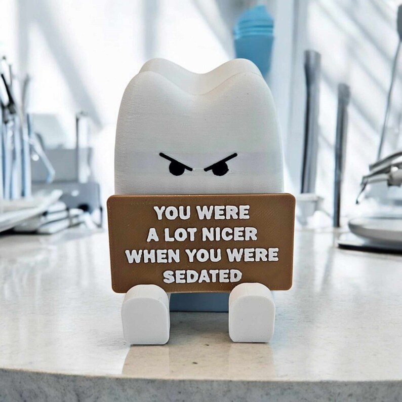 🦷😂 Mean Molar - Your Snarky Office Companion!