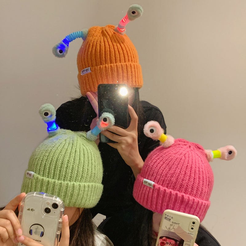 🔥Last Day Promotion - 70% OFF🎁Winter Parent-Child Cute Glowing Little Monster Knit Hat👽