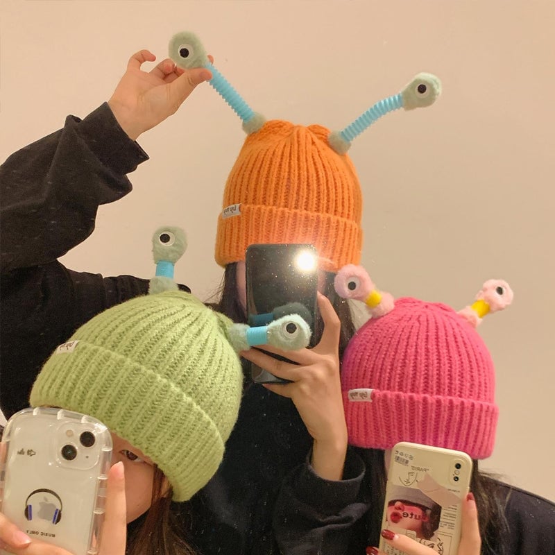 🔥Last Day Promotion - 70% OFF🎁Winter Parent-Child Cute Glowing Little Monster Knit Hat👽