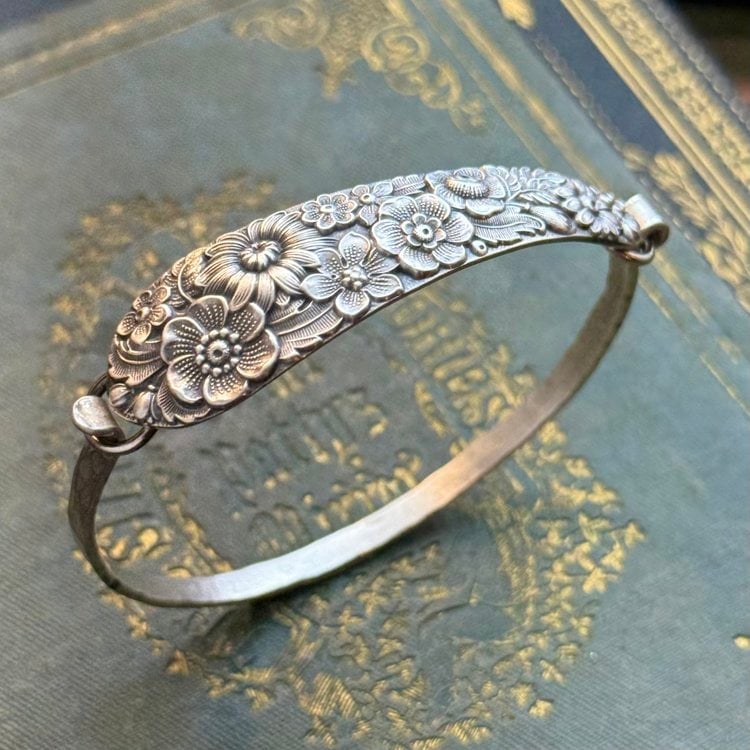 🔥LAST DAY 49% OFF✨Handmade Sterling Spoon Bangle - Crafted from Authentic Vintage Silverware
