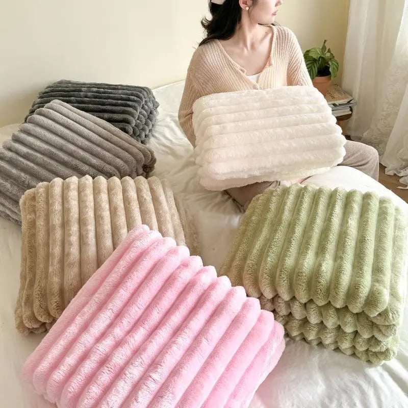 [🎅Final 24-hour Preferential Deal🎅] 2024 HOT SALE🎄Popular thickened plush nap blanket