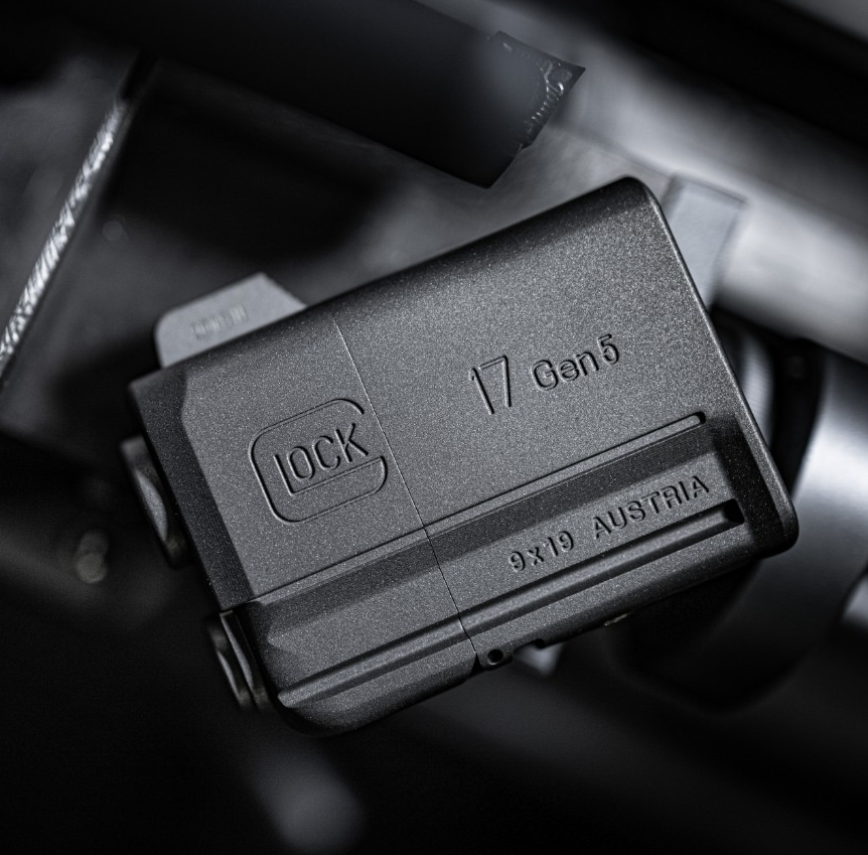G17 pistol pattern  ADVGEAR GLOCK Titanium Tritium Tritium Self-LuminousLimited Edition Lighter