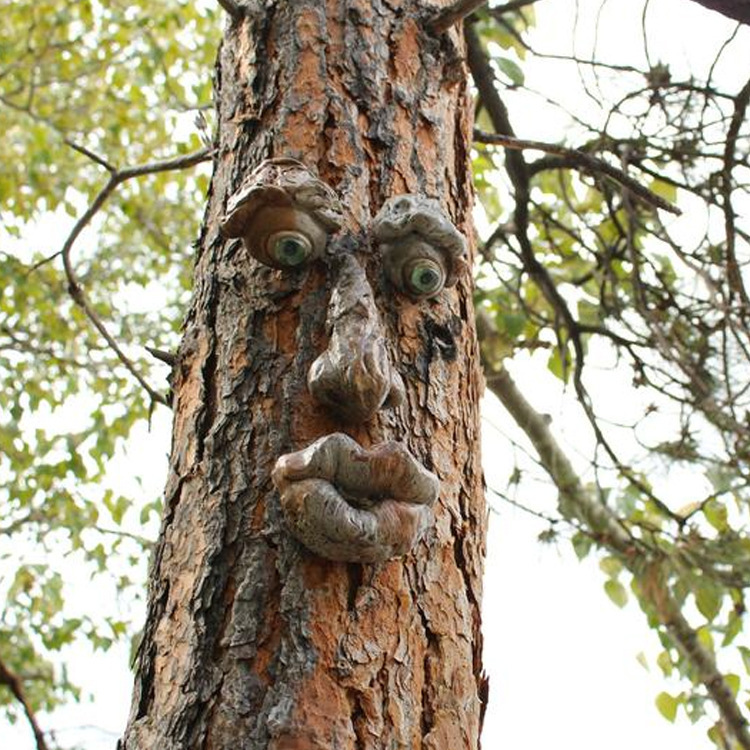 🌳Bark Ghost Faces Decorate Fun Yard Art