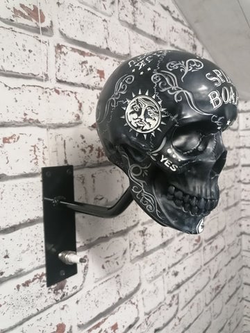 🔥Letzter Tag 50% RABATT -Totenkopfhalter für Motorradhelm und -jacke