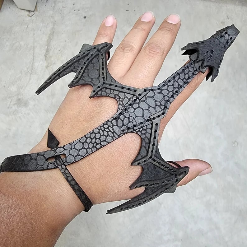 🐉Leather Hand Dragon bracelet