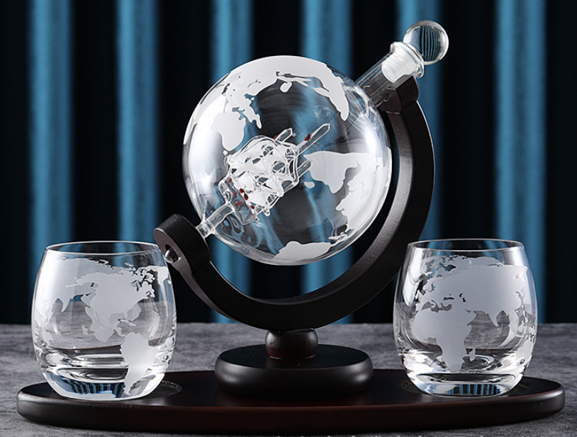 🔥Hot Sale 50% OFF🔥Globe Decanter With Ship