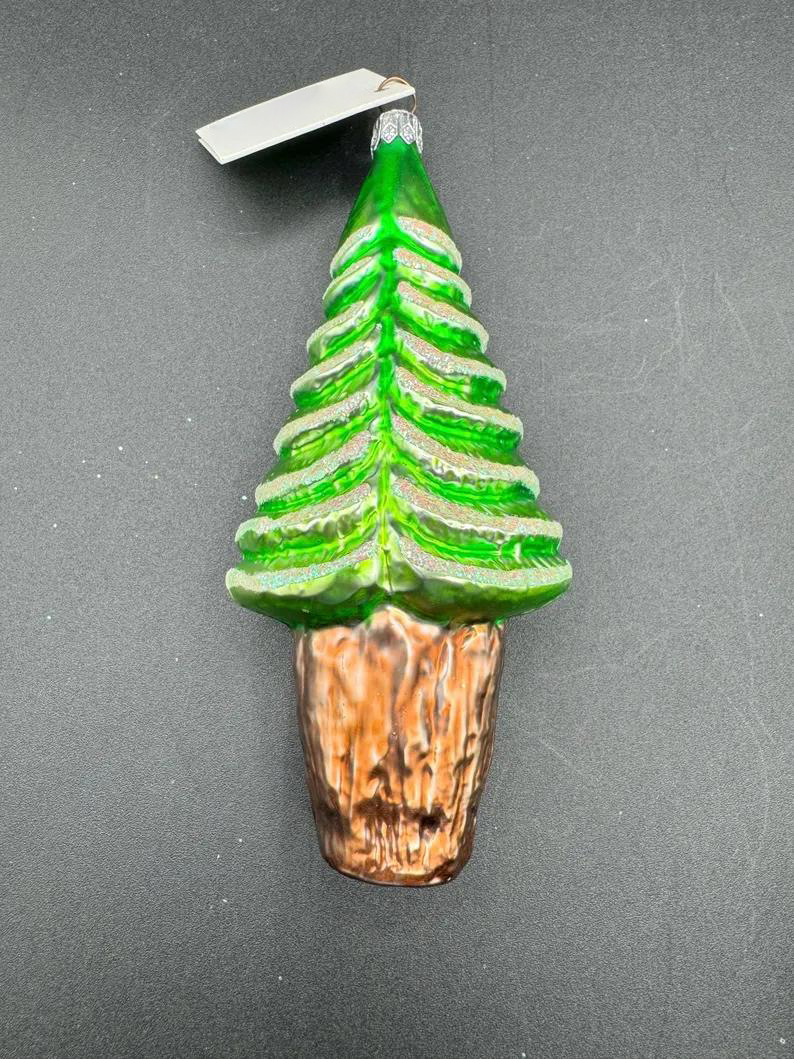 🎄🎅Festive Pine Tree Santa Ornament!