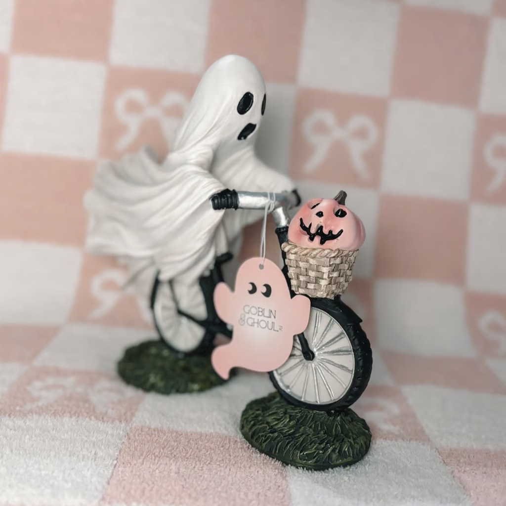 Tiktok Summer Sale🎉Ghost Walking Dog Statue👻