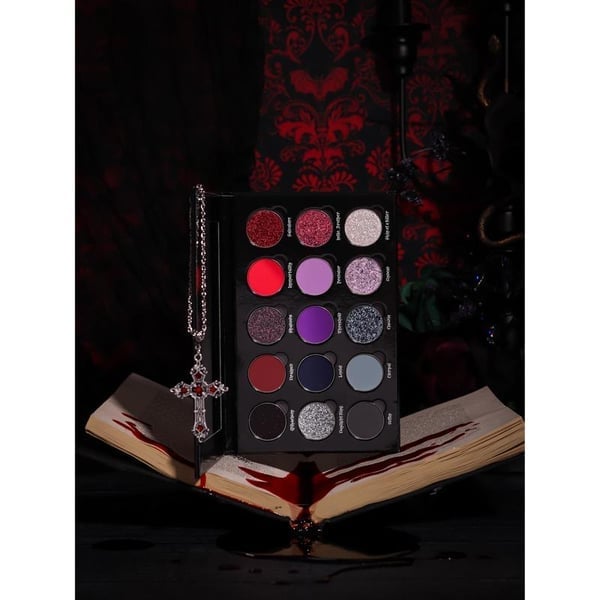 🔥Last Day 50% OFF🖤Gothic-style Halloween Vamp Magnetic Palette👁