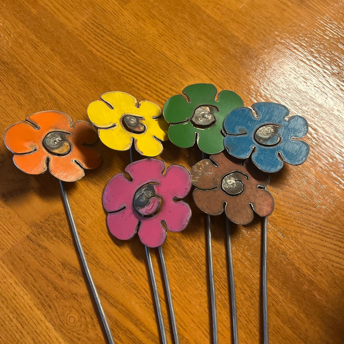 🔥Rustic Repurposed Metal Flowers ,Handcrafted Decorative Garden Art
