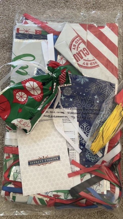 🎄TikTok Christmas Sale - 70% OFF✨Kringle Express 50-piece Gift Bag & Tags Set