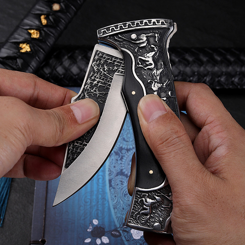 Wolf head self-defense sharp fruit knife
