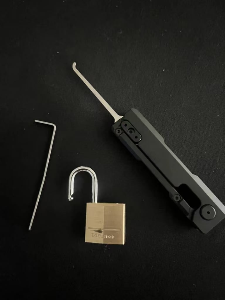 Genesis Lock Pick Set