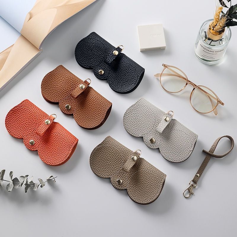 🔥Letzter Tag 49% Rabatt✨Sonnenbrille Tasche aus weichem Leder👓️