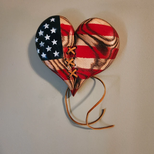 💖Handmade Wood American Flag Heart - Buy 2 Free Shipping