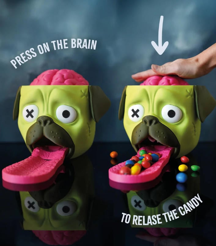 Candy Creeper Pug - Candy Dispenser🧟‍♀️🐶