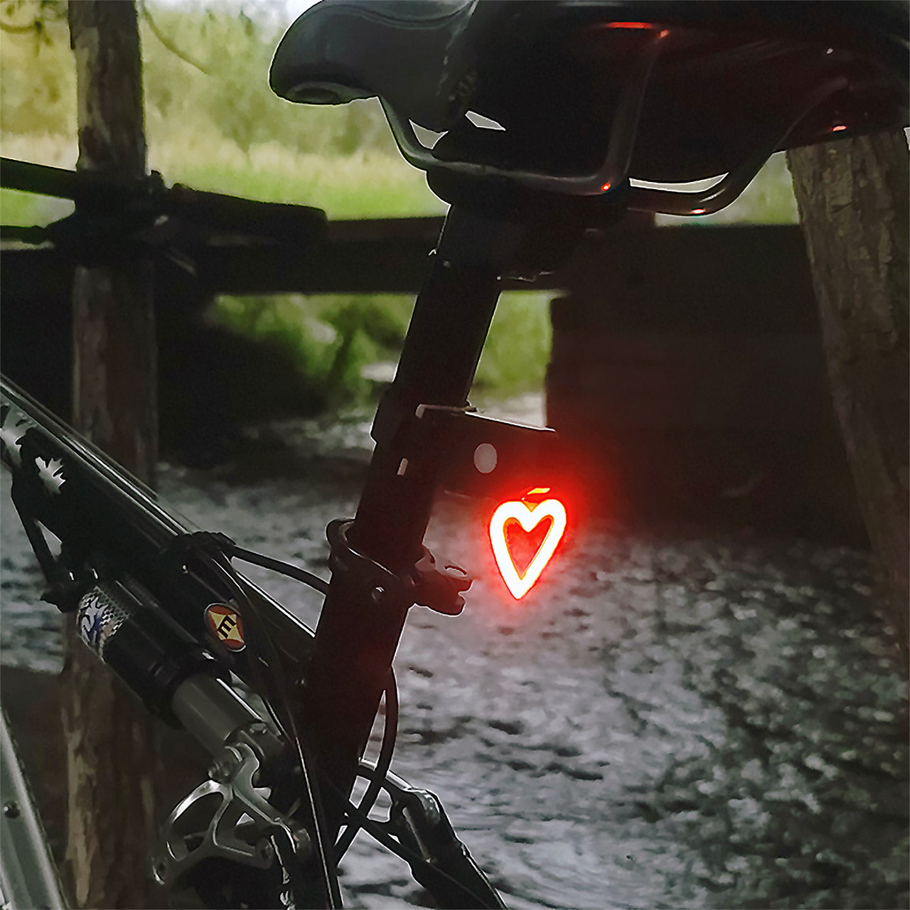 [Tiktok Summer Sale🎉]Heart Light❤️⚡Buy 2 Get Free Shipping