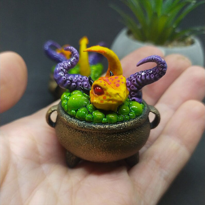 🔥3D mini table figure of a Little Orange Dragon in a Witch's Cauldron🔥