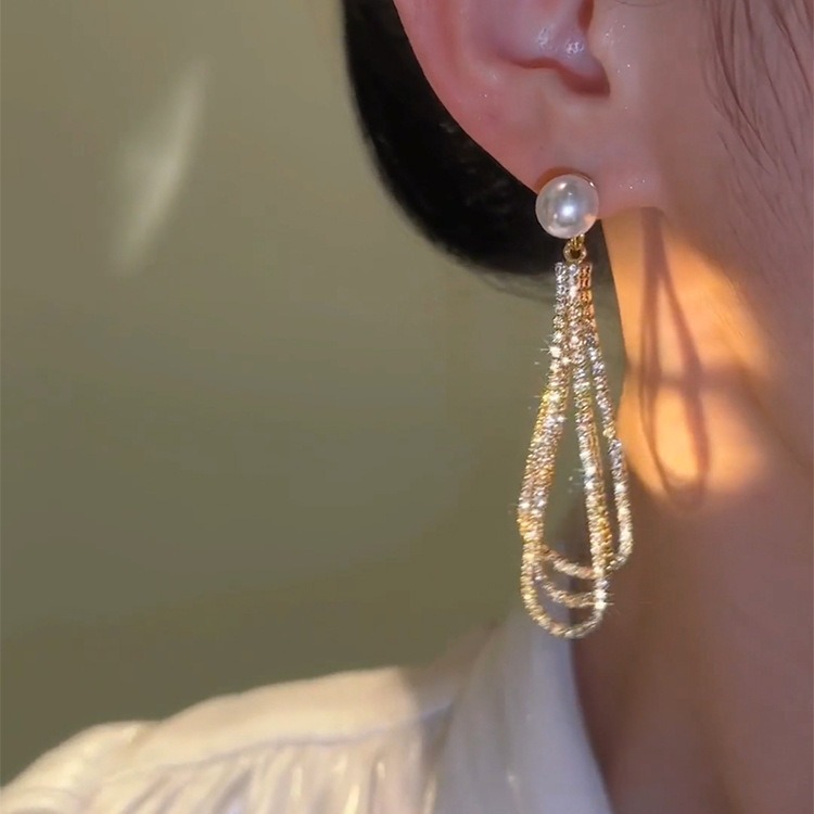 Pearl Tassel Elegant Earrings