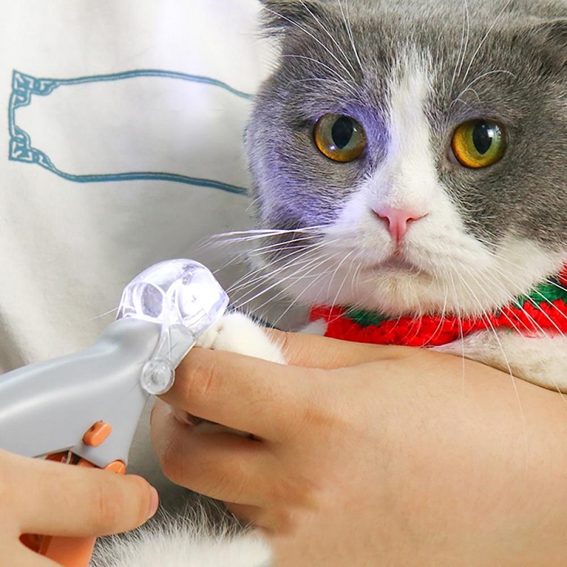 (Christmas Big Sale!- 50% OFF)Led light pet nail clipper