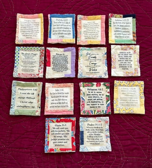 🔥Last Day Promotion 50% OFF🔥Prayer Quilt with cross inside