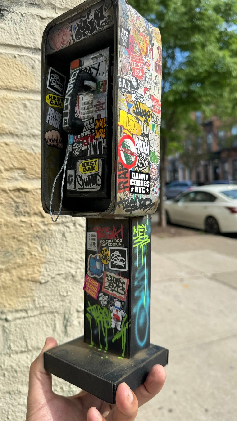 Miniature American Payphone in 1:12 Scale For Action Figure Displays / Toy Photography