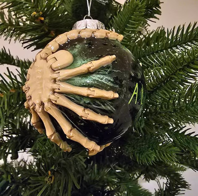 The perfect ornament for an alien lover