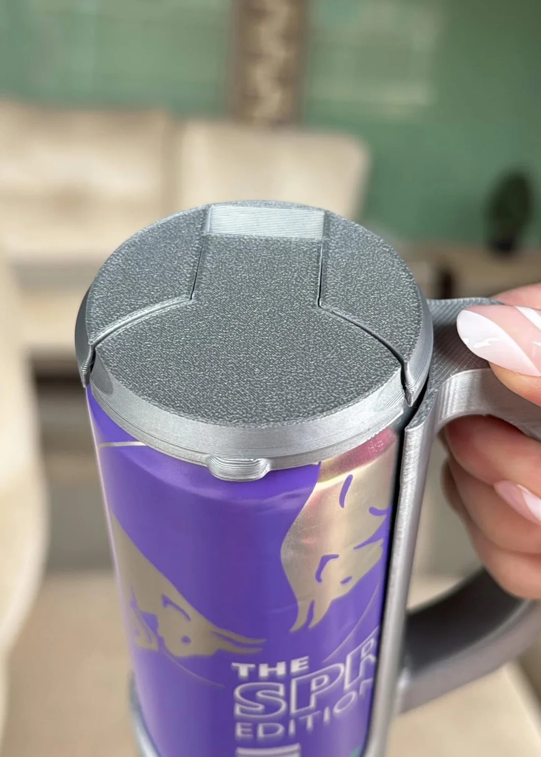 Can Handle with Lid for 12oz Cans