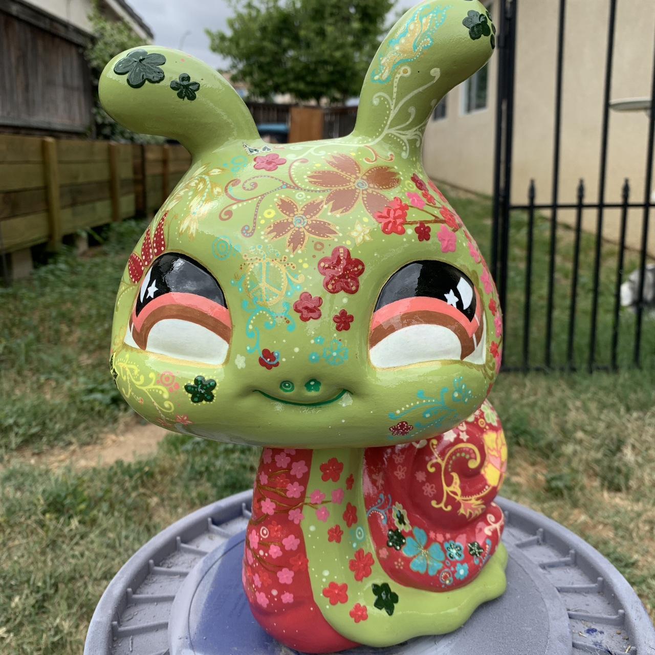 Psychedelic Peace Snail