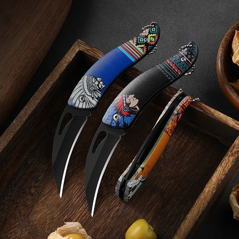 Premium Pocket Knife •