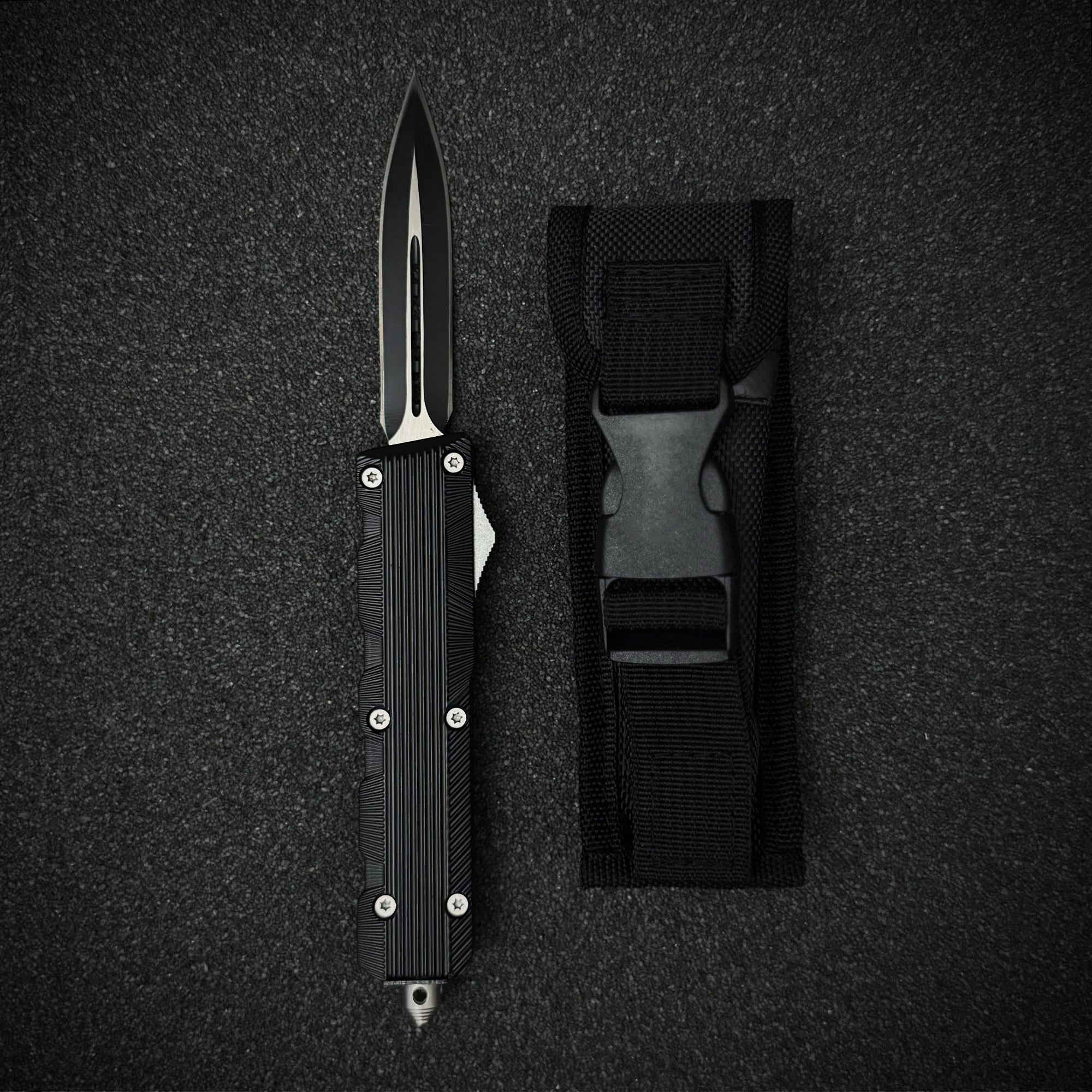 Liner Strike knife